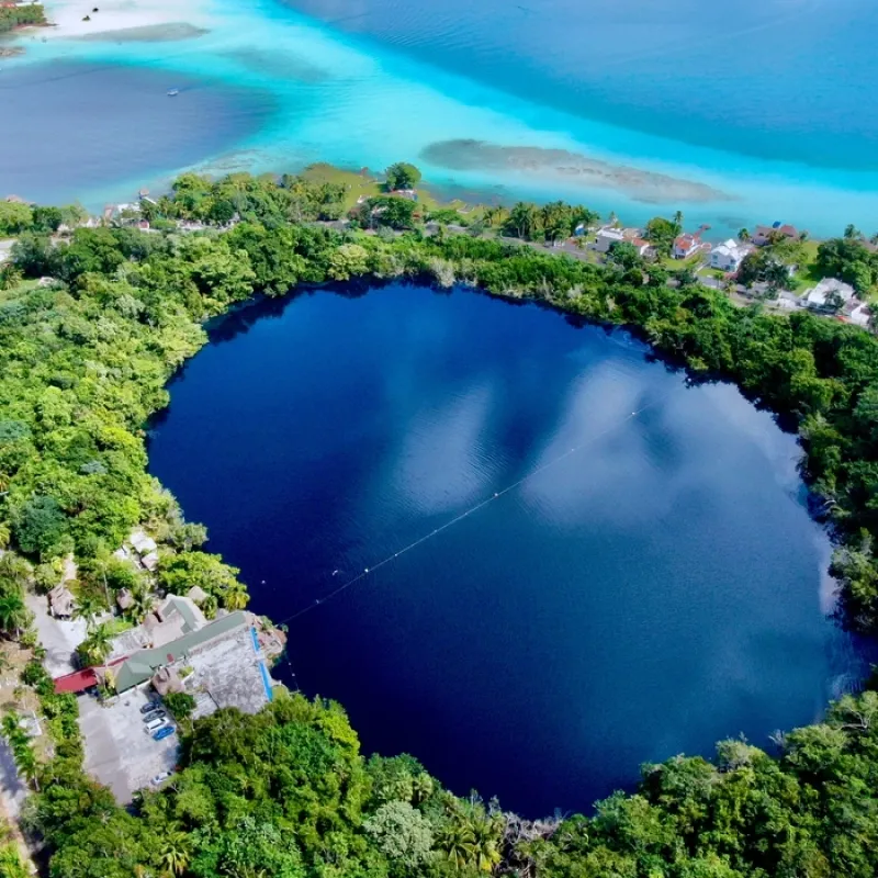 Private Bacalar Lagoon, Cenote Azul & San Felipe Fort Tour